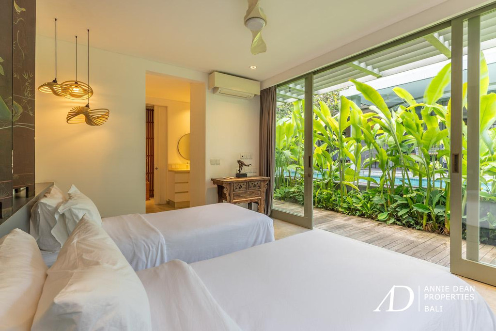 LEASEHOLD | STYLISH SINGLE-LEVEL DESIGN VILLA IN PRIME UMALAS