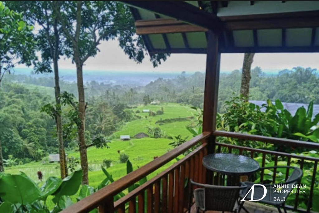  FREEHOLD ECO-BOUTIQUE HOTEL WITH PANORAMIC VIEWS IN BEDUGUL 