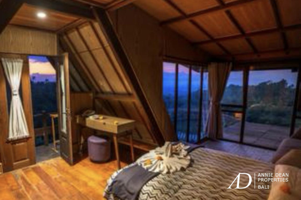   FREEHOLD ECO-BOUTIQUE HOTEL WITH PANORAMIC VIEWS IN BEDUGUL 