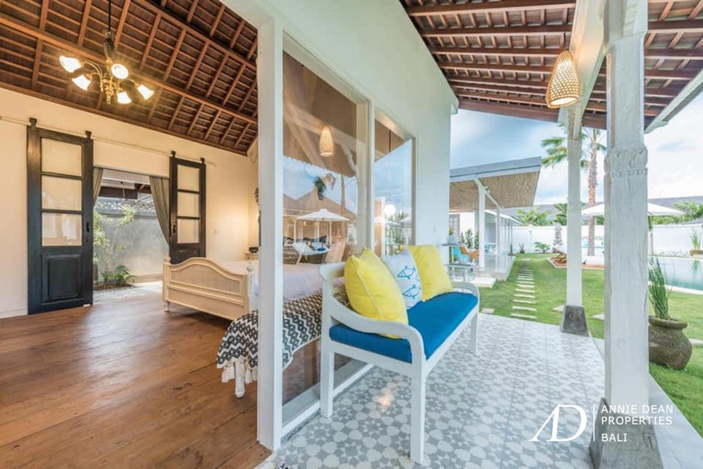 LEASEHOLD COMPLEX OF 9-BEDROOM RUSTIC BUNGALOWS IN UMALAS