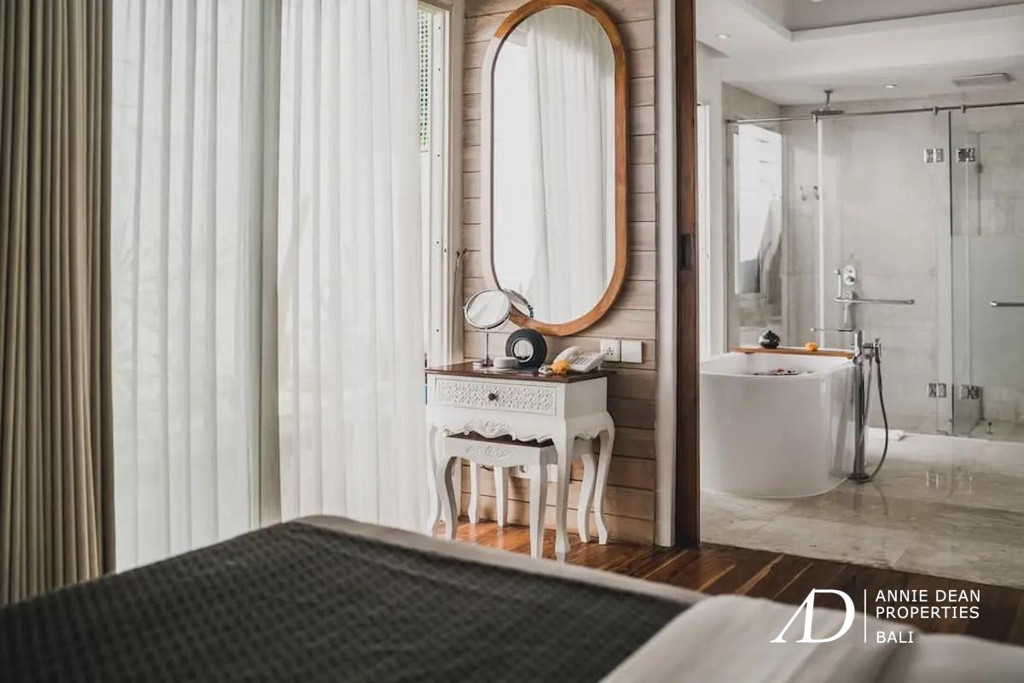 FREEHOLD COMPLEX | 8-UNIT ONE BEDROOM POOL VILLAS IN PRIME SEMINYAK