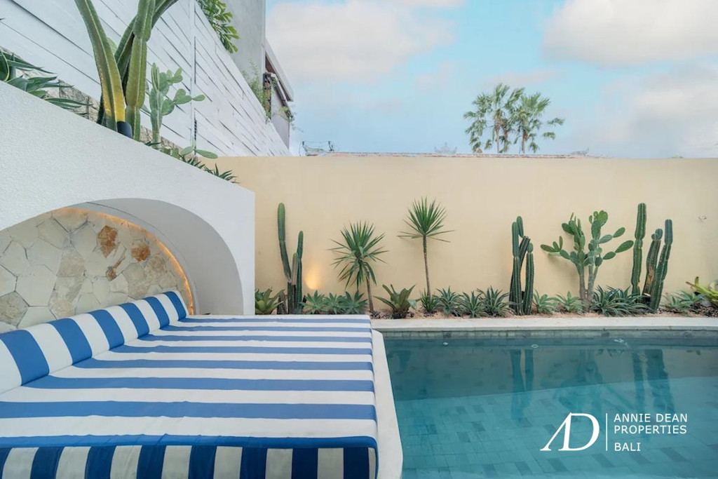 FREEHOLD COMPLEX | 8-UNIT ONE BEDROOM POOL VILLAS IN PRIME SEMINYAK