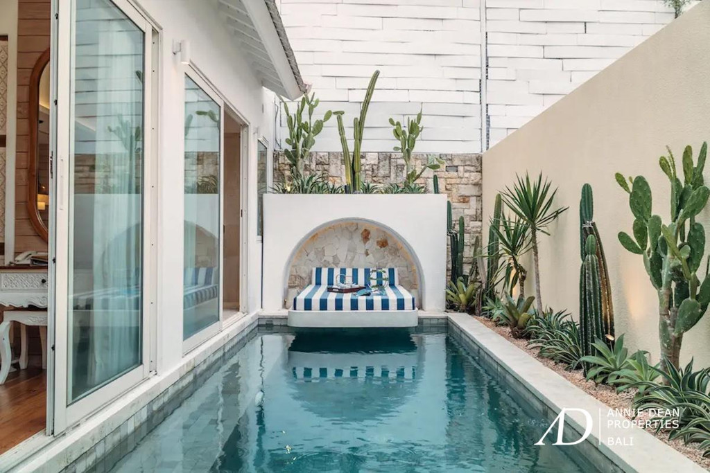 FREEHOLD COMPLEX | 8-UNIT ONE BEDROOM POOL VILLAS IN PRIME SEMINYAK