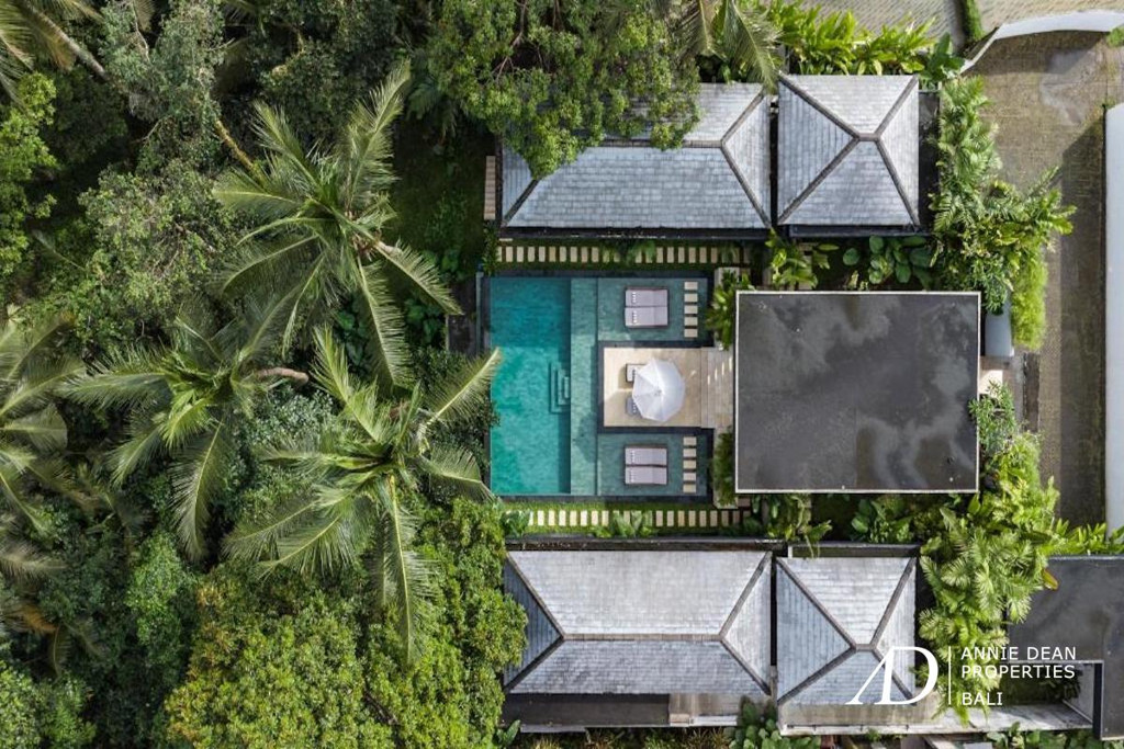 LEASEHOLD | TROPICAL LUXURY VILLA JUST 10 MINUTES FROM UBUD CENTRE