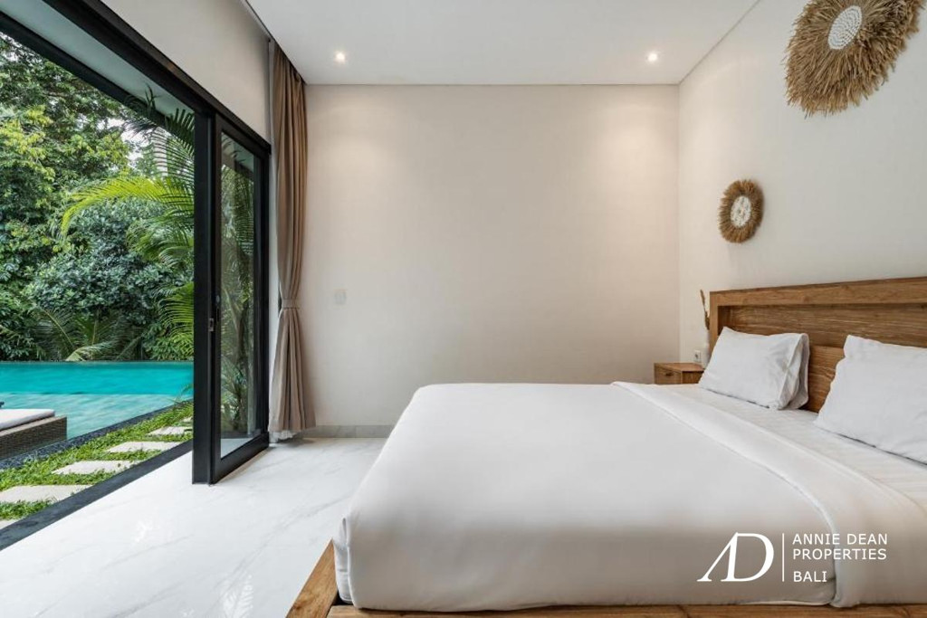 LEASEHOLD | TROPICAL LUXURY VILLA JUST 10 MINUTES FROM UBUD CENTRE