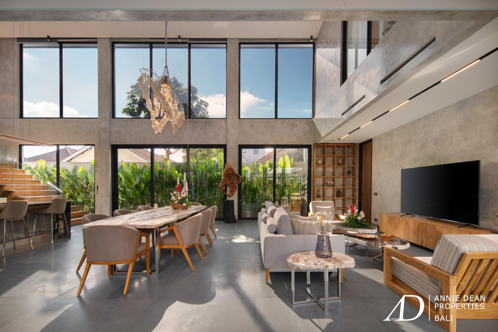   YEARLY RENTAL - MODERN 4BR VILLA IN KEROBOKAN