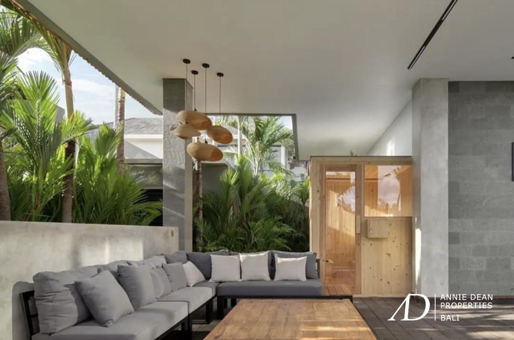   YEARLY RENTAL - MODERN 4BR VILLA IN KEROBOKAN