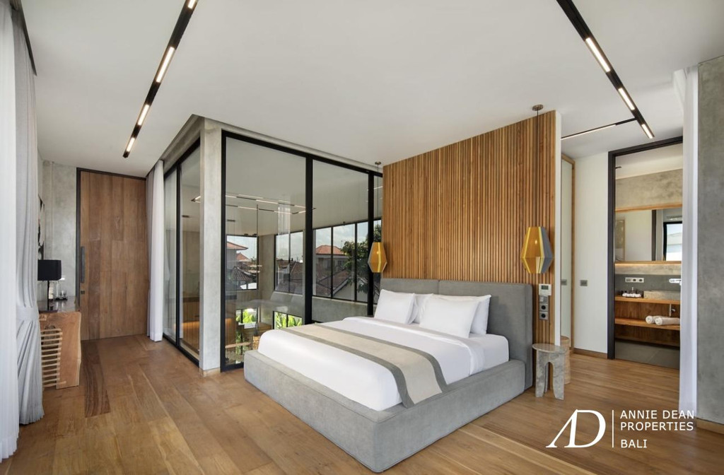   YEARLY RENTAL - MODERN 4BR VILLA IN KEROBOKAN