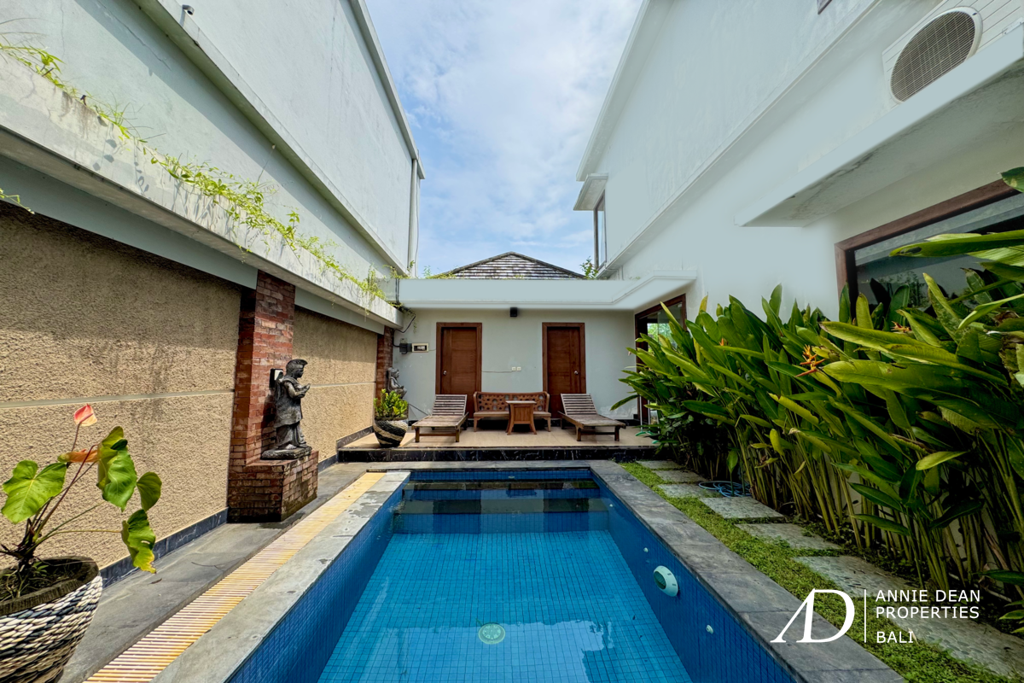 FREEHOLD 3 MODERN BALINESE VILLAS FOR SALE IN PRIME KUNTI, SEMINYAK