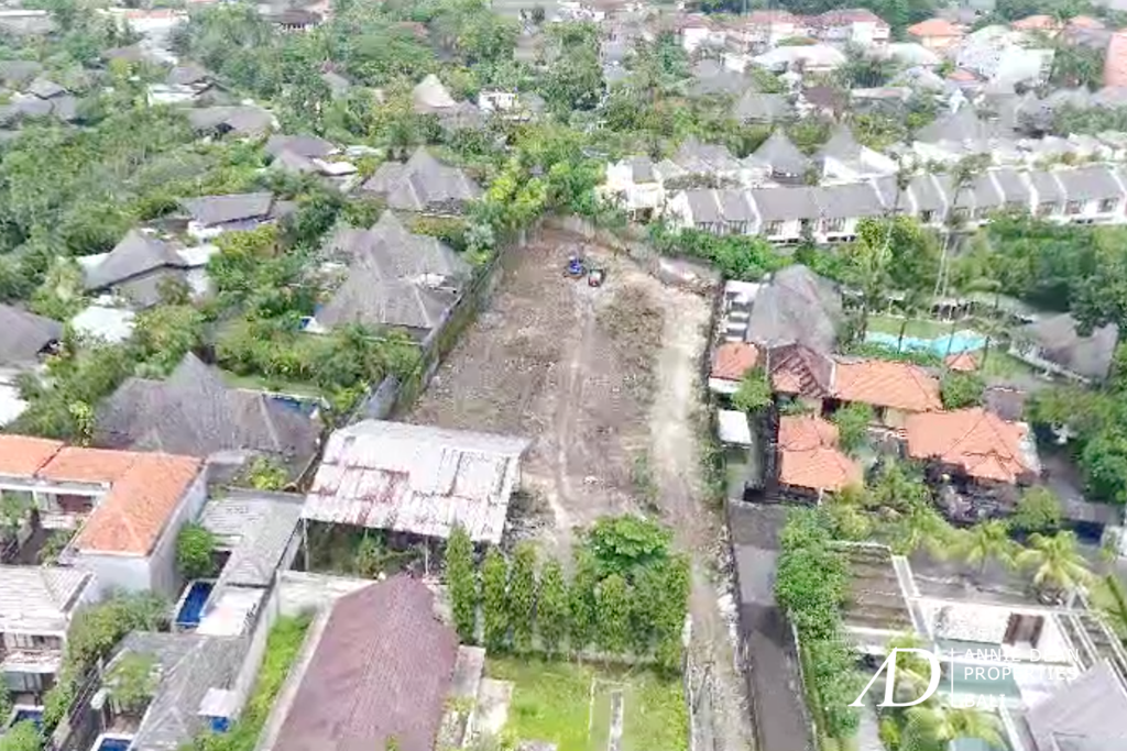  FREEHOLD LAND FOR SALE IN OBEROI SEMINYAK  5 MINUTES TO THE BEACH 