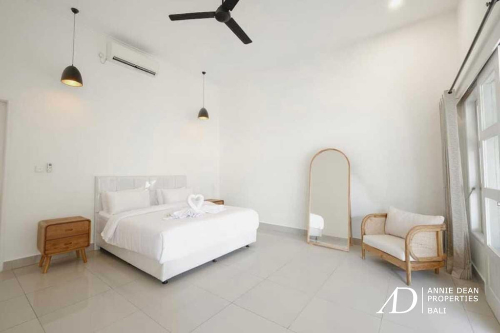 LEASEHOLD 3-BEDROOM MODERN VILLA IN BIDADARI, SEMINYAK