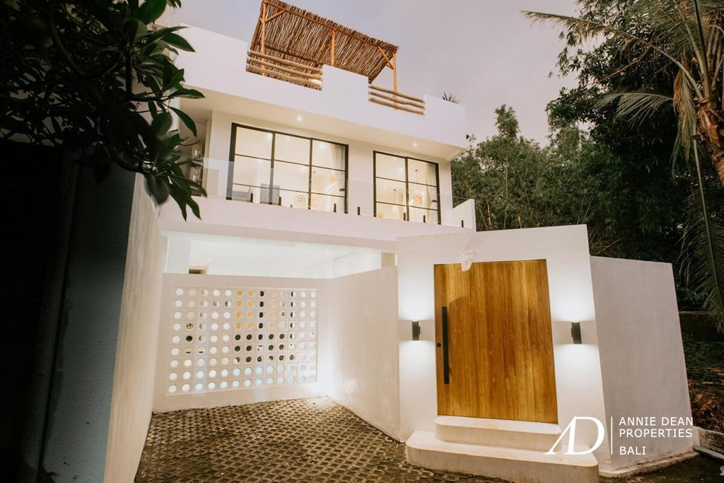 FREEHOLD 3-BEDROOM BRAND NEW VILLA IN PERERENAN, CANGGU