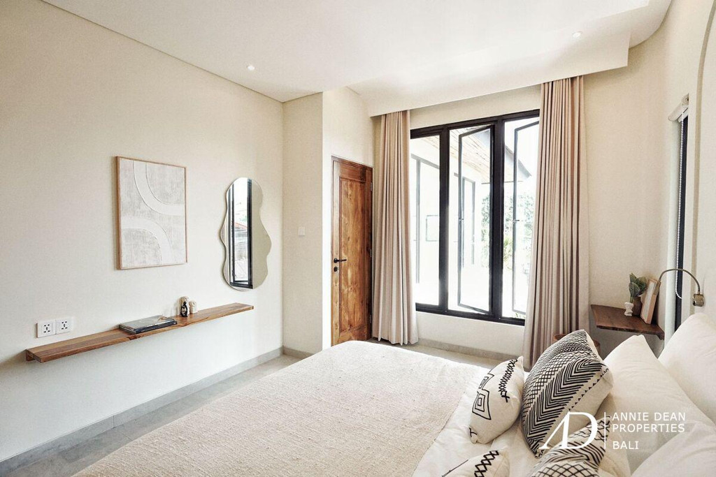 YEARLY RENTAL 3-BEDROOM MEDITERRANEAN-STYLE VILLA IN SEMINYAK