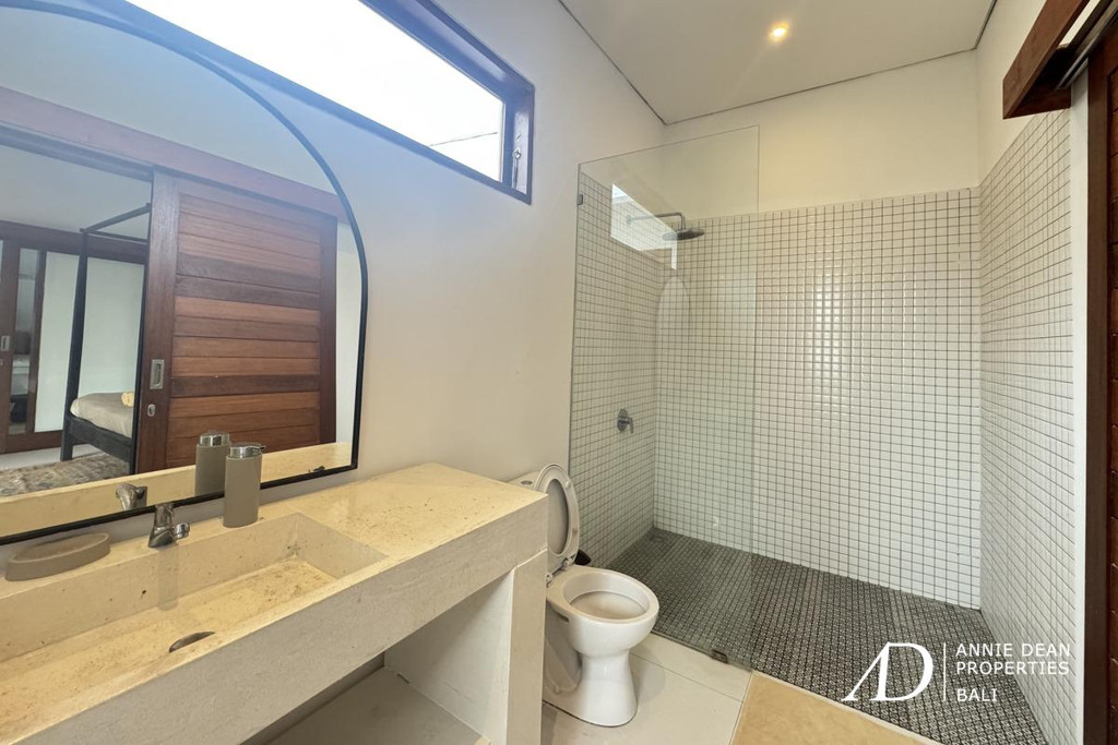 LEASEHOLD SINGLE-LEVEL 3-BEDROOM VILLA IN PEACEFUL NYANYI, CANGGU