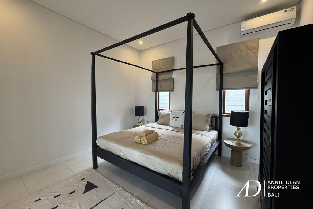 LEASEHOLD SINGLE-LEVEL 3-BEDROOM VILLA IN PEACEFUL NYANYI, CANGGU