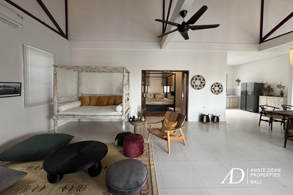 LEASEHOLD SINGLE-LEVEL 3-BEDROOM VILLA IN PEACEFUL NYANYI, CANGGU