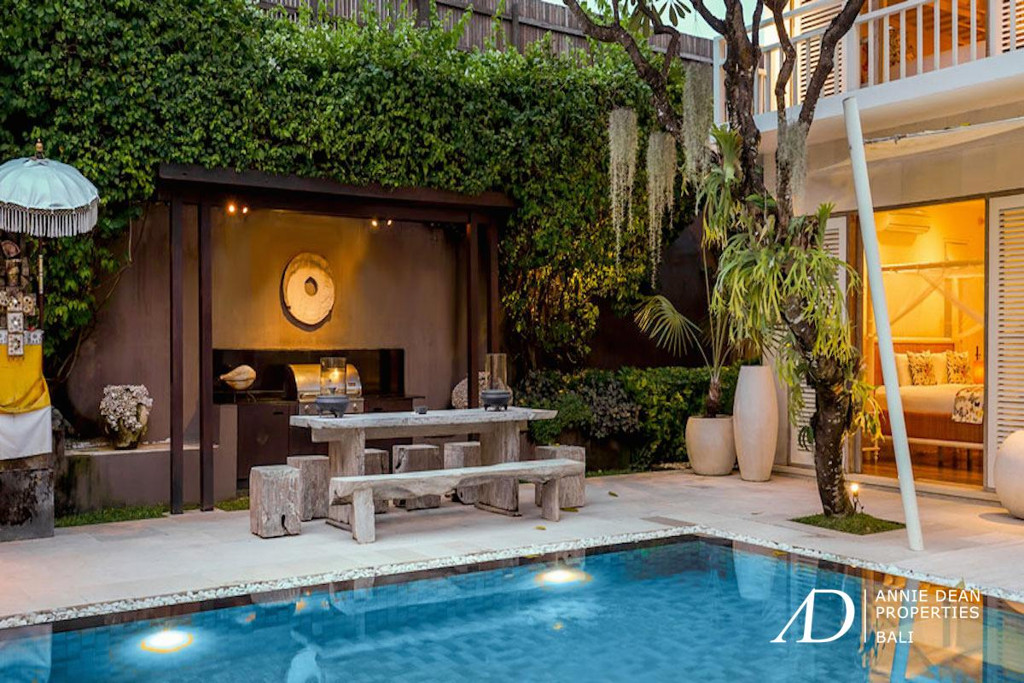 FREEHOLD | COLONIAL-STYLE LUXURY VILLA JUST 500M FROM THE BEACH IN PRIME SEMINYAK