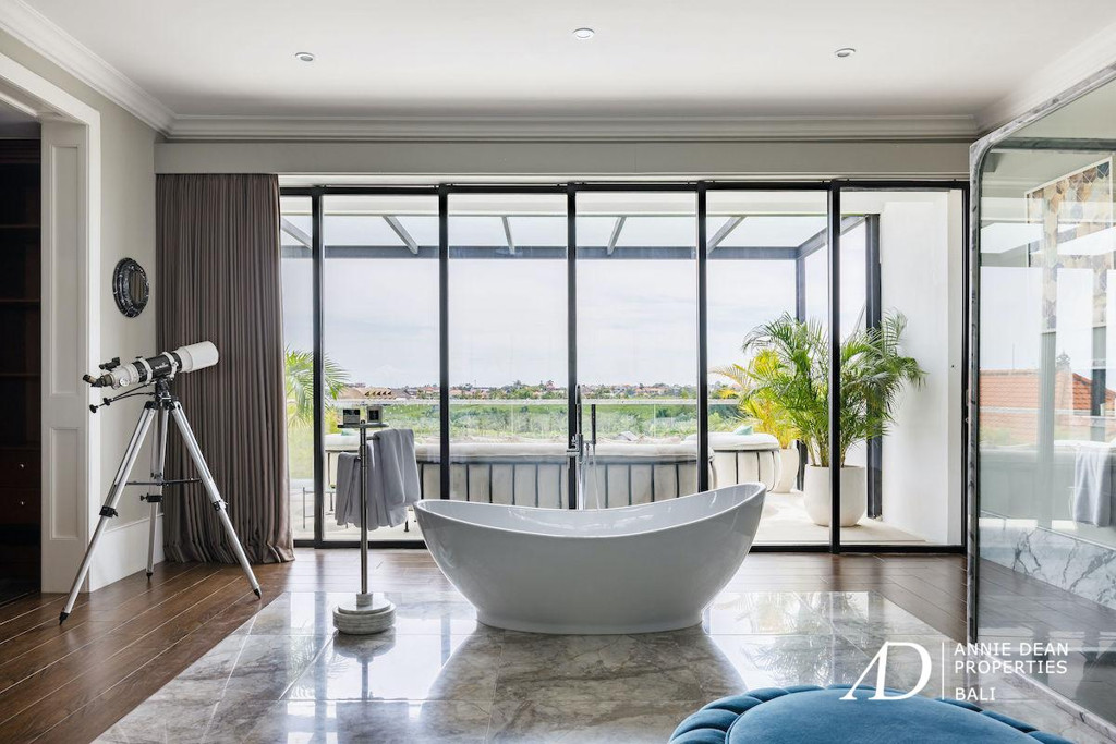 FREEHOLD LUXURY RESIDENCE IN PRIME CANGGU WITH STUNNING GREENBELT VIEWS