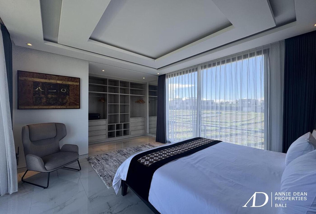  YEARLY RENTAL MODERN 3-LEVEL VILLA WITH OCEAN VIEWS - 300M FROM THE BEACH