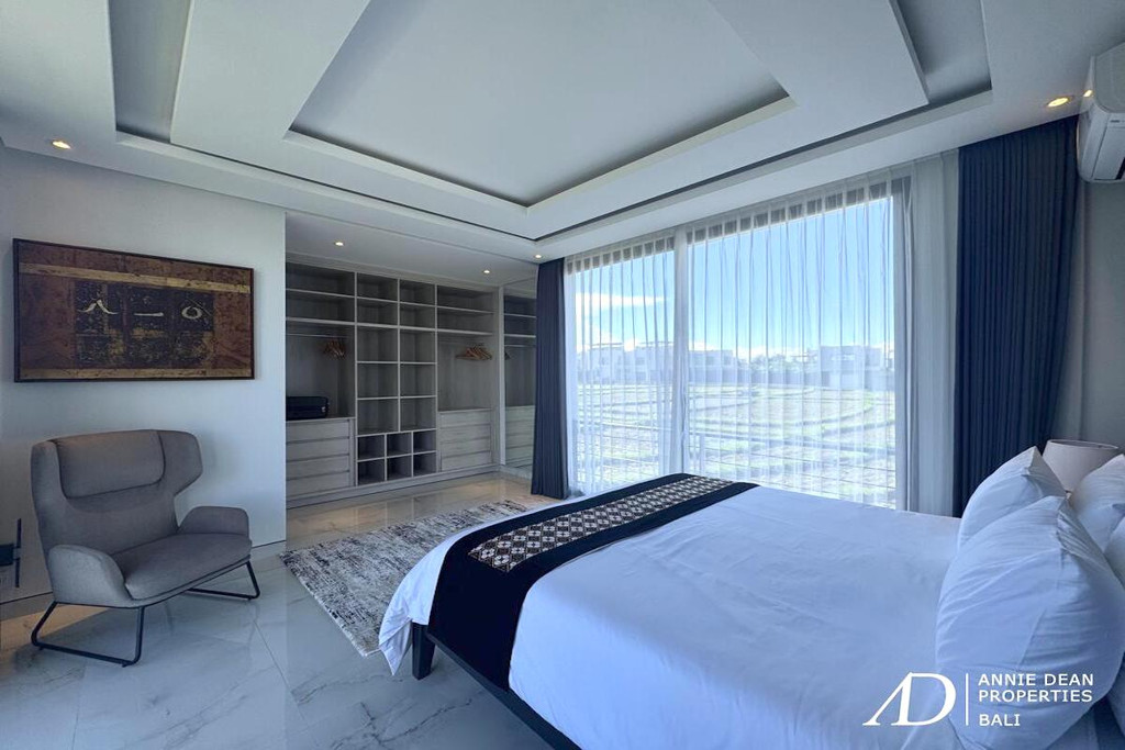  YEARLY RENTAL MODERN 3-LEVEL VILLA WITH OCEAN VIEWS - 300M FROM THE BEACH