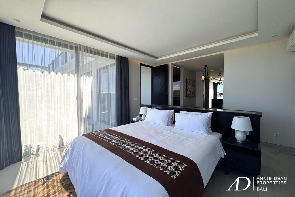  YEARLY RENTAL MODERN 3-LEVEL VILLA WITH OCEAN VIEWS - 300M FROM THE BEACH