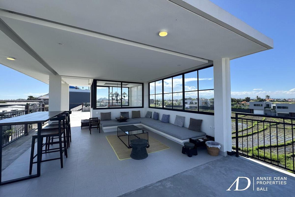  YEARLY RENTAL MODERN 3-LEVEL VILLA WITH OCEAN VIEWS - 300M FROM THE BEACH