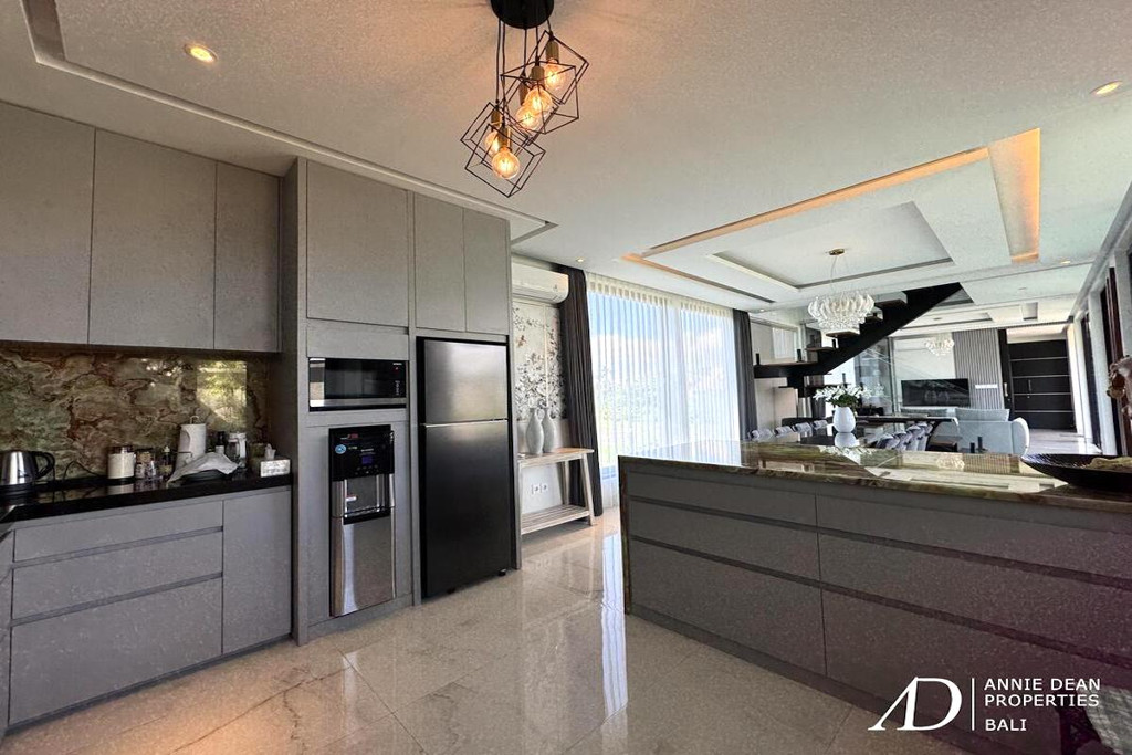  YEARLY RENTAL MODERN 3-LEVEL VILLA WITH OCEAN VIEWS - 300M FROM THE BEACH