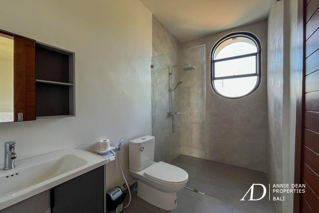 LEASEHOLD | BRAND NEW 3-BEDROOM VILLA IN BALANGAN