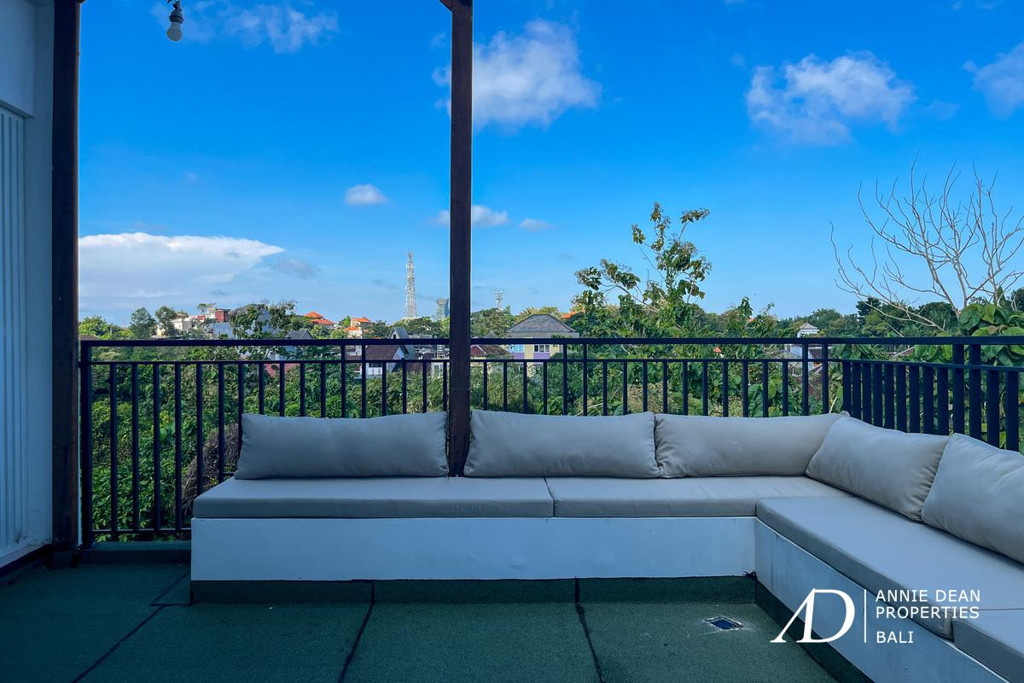 LEASEHOLD | BRAND NEW 3-BEDROOM VILLA IN BALANGAN