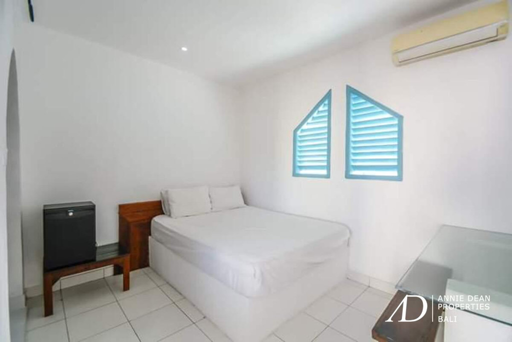 LEASEHOLD 10 YEARS | 3-BEDROOM VILLA WITH GARDEN & POOL NEAR KEROBOKAN