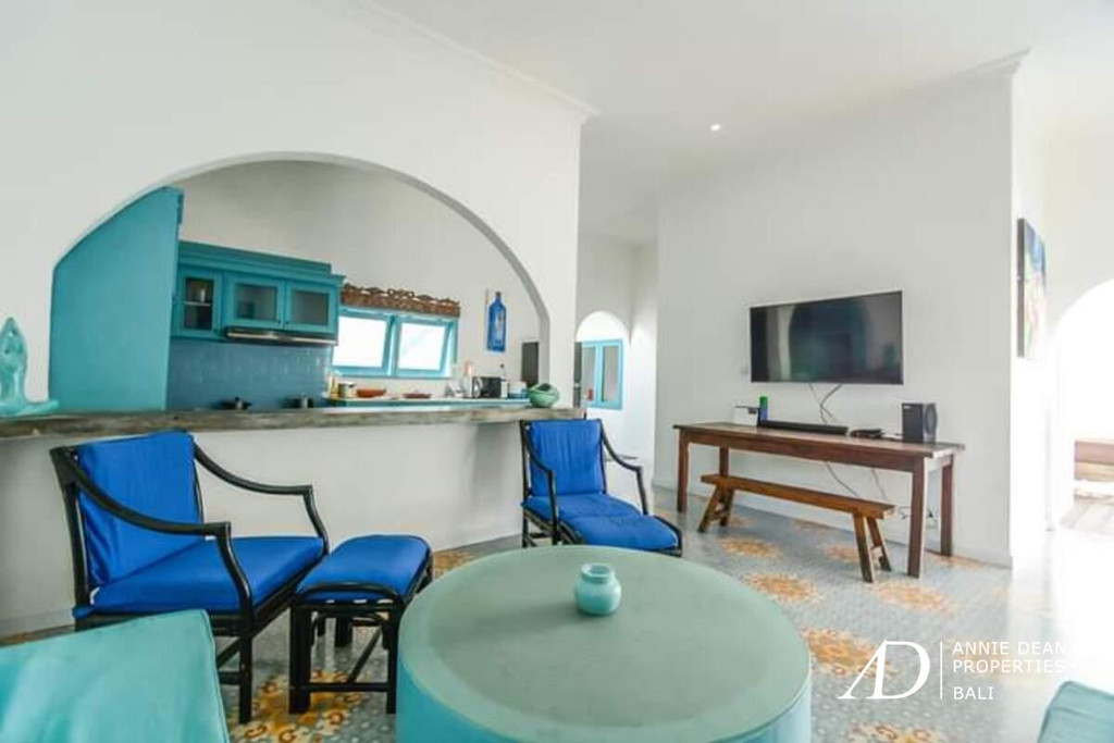 LEASEHOLD 10 YEARS | 3-BEDROOM VILLA WITH GARDEN & POOL NEAR KEROBOKAN