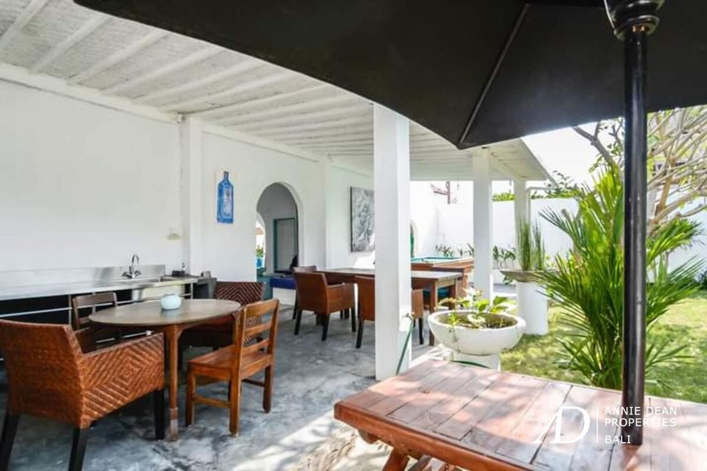 LEASEHOLD 10 YEARS | 3-BEDROOM VILLA WITH GARDEN & POOL NEAR KEROBOKAN