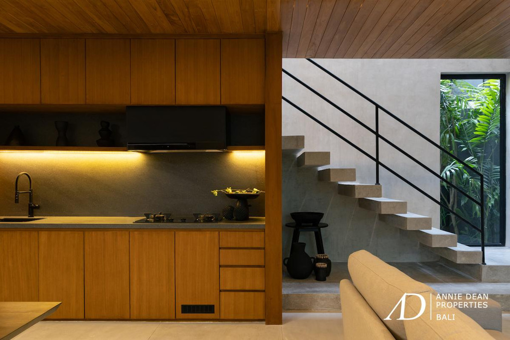 FREEHOLD | BRAND-NEW DESIGNER VILLA IN PRIME BALI LOCATION
