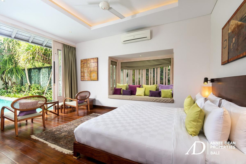 LEASEHOLD | PRIME SEMINYAK VILLA WITH PONDOK WISATA - 29 YEARS LEASE