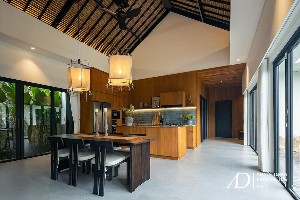 FREEHOLD | HIGH-QUALITY CONTEMPORARY VILLA IN PRIME UMALAS