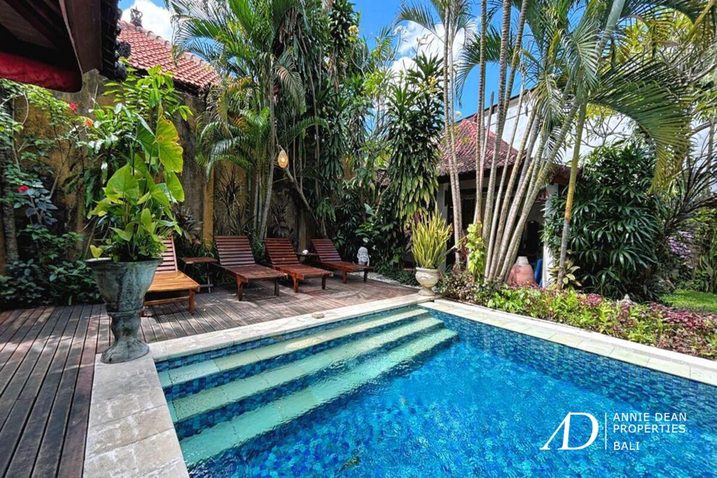 FREEHOLD | BALINESE-STYLE VILLA IN CENTRAL SEMINYAK