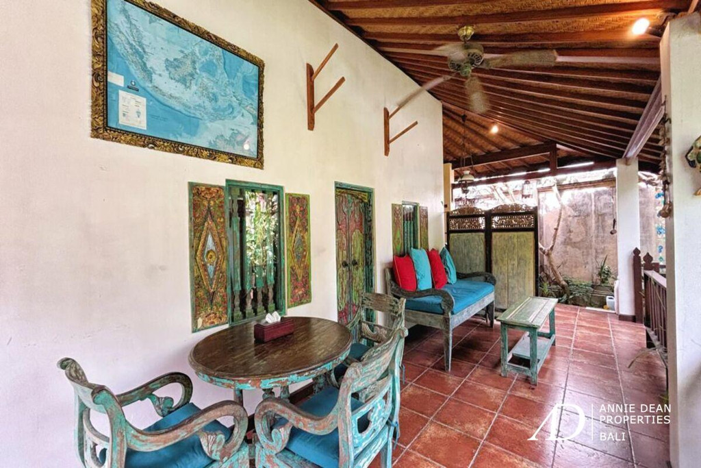 FREEHOLD | BALINESE-STYLE VILLA IN CENTRAL SEMINYAK