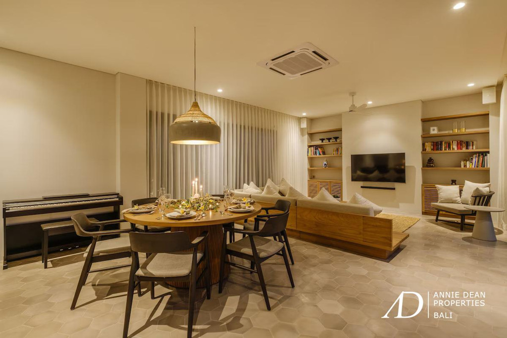 FREEHOLD | MODERN VILLA WITH COMMERCIAL SHOPFRONT IN CENTRAL CANGGU