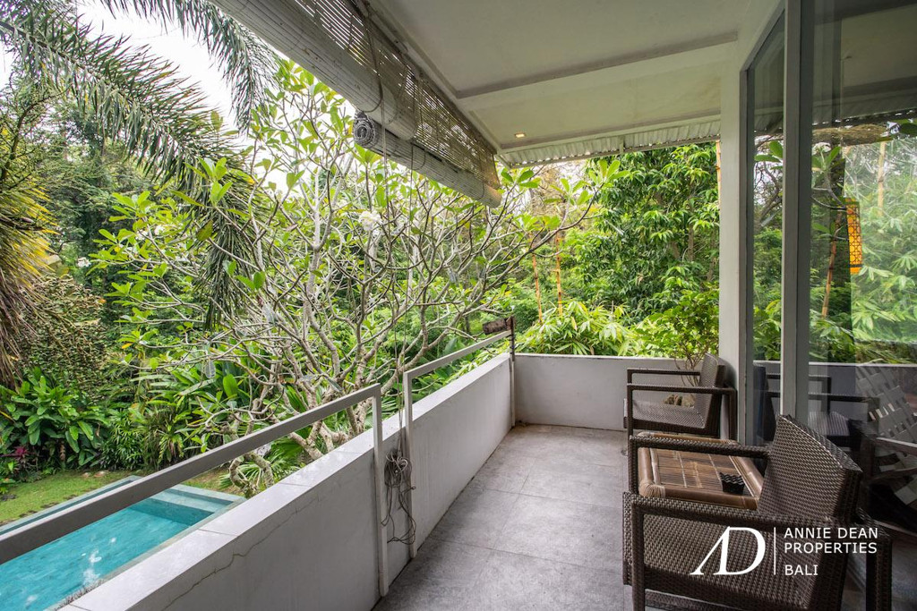 FREEHOLD | PRIME ESTATE WITH DEVELOPMENT LAND NEAR KEDUNGU BEACH