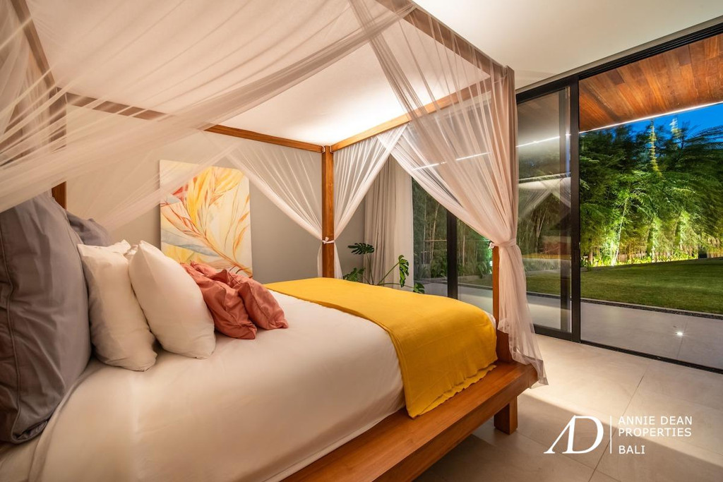 LEASEHOLD | MODERN TROPICAL FAMILY VILLA IN PRIME SANUR