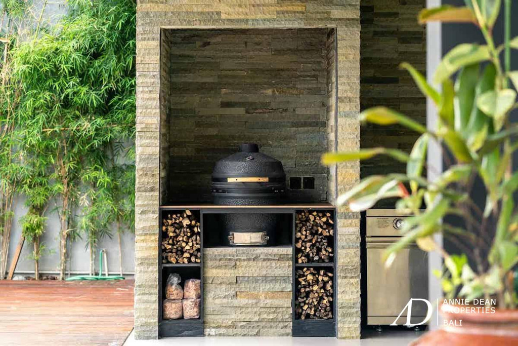 LEASEHOLD | MODERN TROPICAL FAMILY VILLA IN PRIME SANUR