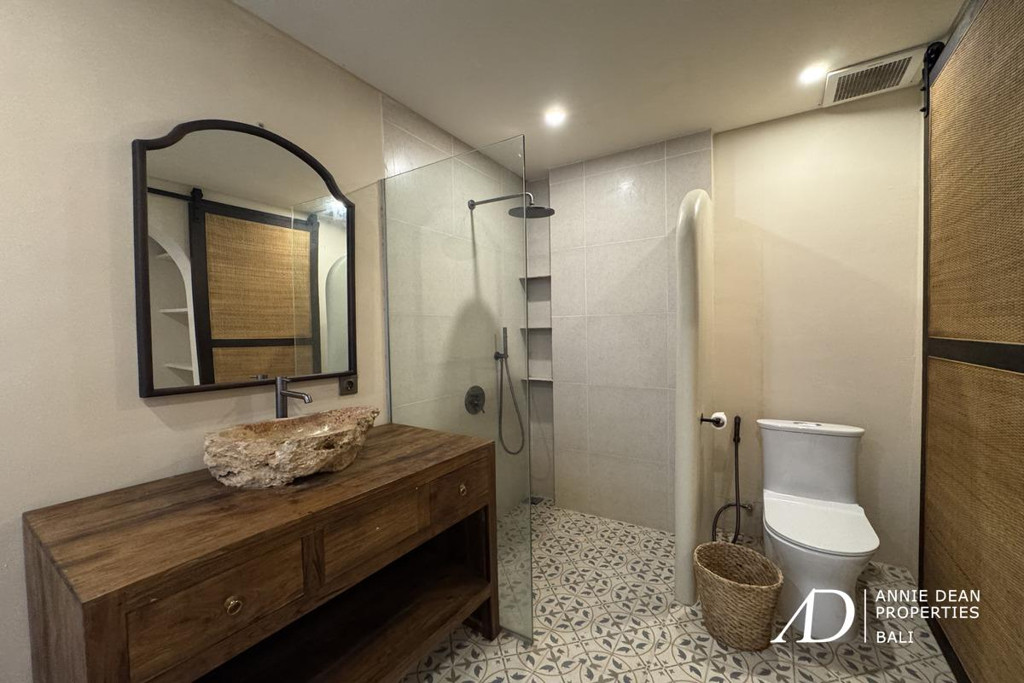 FREEHOLD | MODERN RIVERSIDE VILLA IN NYANYI CANGGU