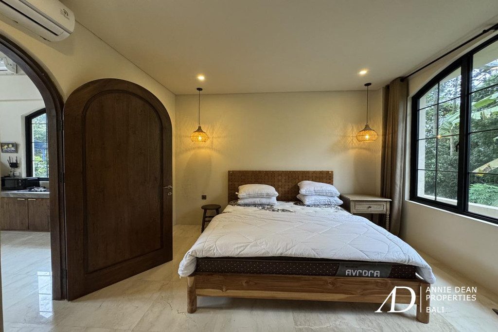 FREEHOLD | MODERN RIVERSIDE VILLA IN NYANYI CANGGU