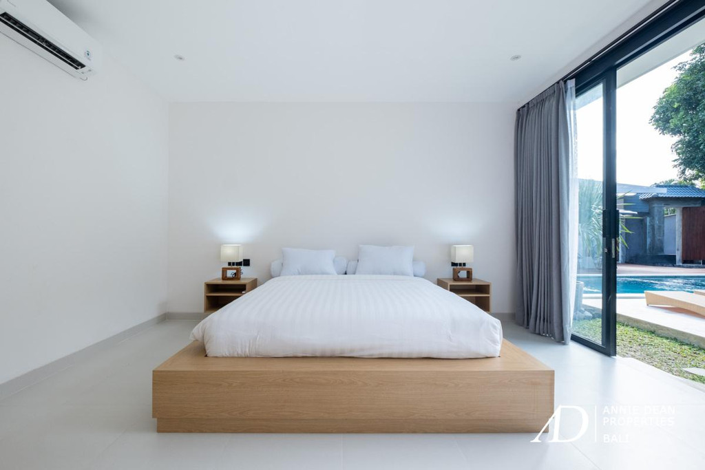 YEARLY RENTAL | BRAND NEW MODERN VILLA IN CENTRAL SEMINYAK
