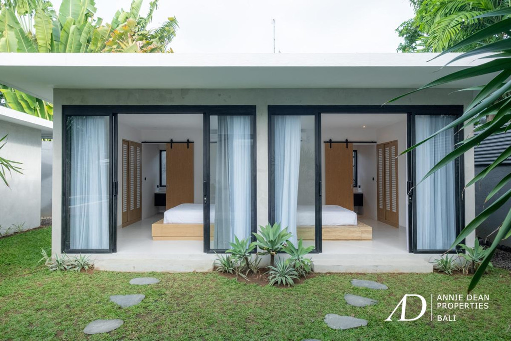 YEARLY RENTAL | BRAND NEW MODERN VILLA IN CENTRAL SEMINYAK