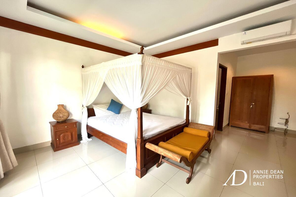 YEARLY / MONTHLY RENTAL | 3-BEDROOM WITH POOL IN KEROBOKAN