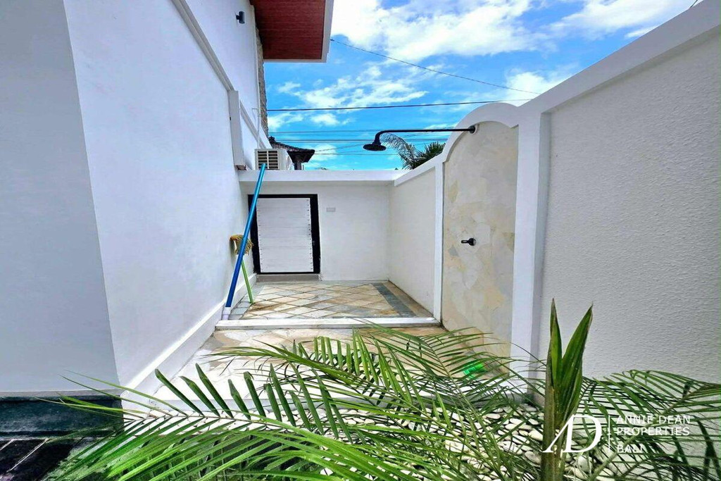 YEARLY RENTAL | BRAND NEW 3-BEDROOM VILLA IN PERERENAN 