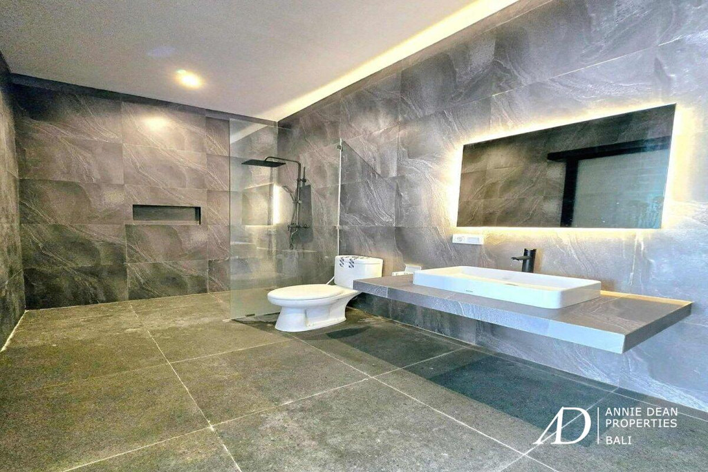 YEARLY RENTAL | BRAND NEW 3-BEDROOM VILLA IN PERERENAN 