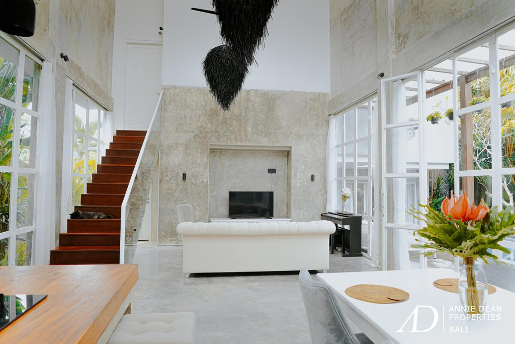 YEARLY RENTAL | MODERN LOFT-STYLE 4-BEDROOM VILLA FOR RENT IN PRIME UMALAS