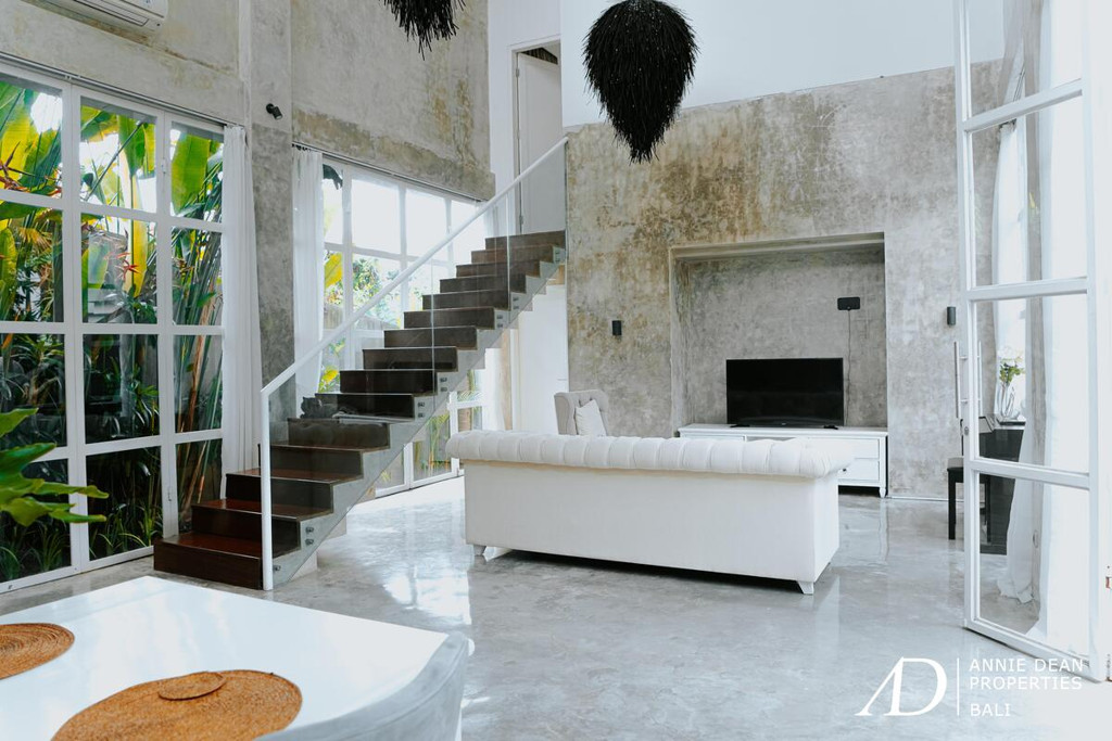 YEARLY RENTAL | MODERN LOFT-STYLE 4-BEDROOM VILLA FOR RENT IN PRIME UMALAS